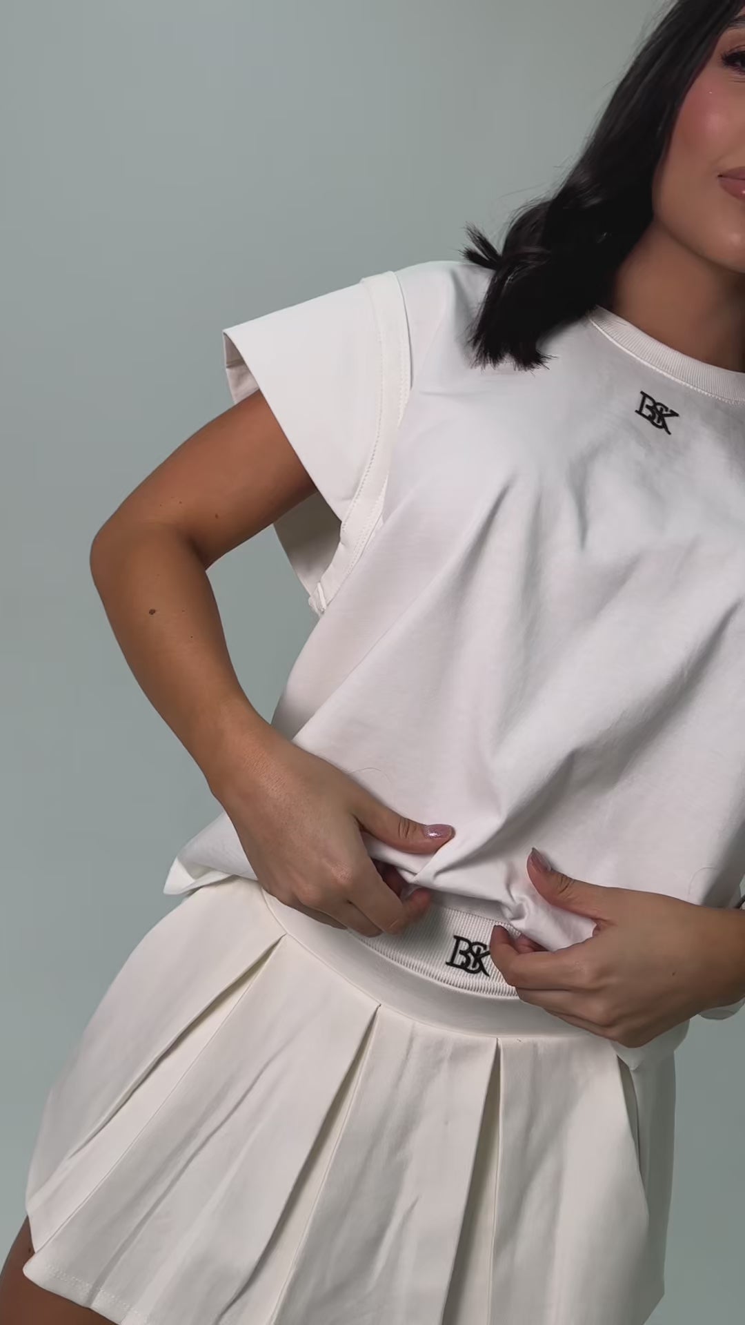 Cargar vídeo: Falda LISS mujer