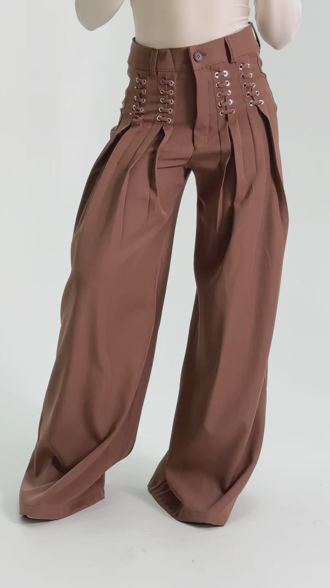 Cargar vídeo: Pantalon LEON mujer