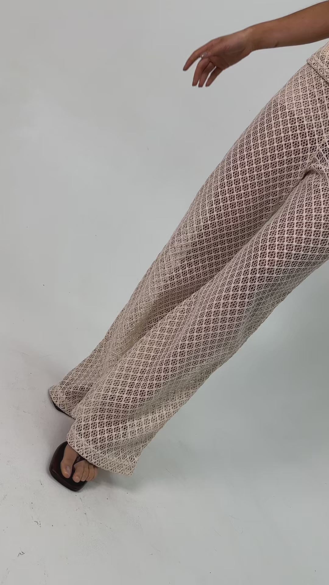Cargar vídeo: Pantalon AMARU mujer