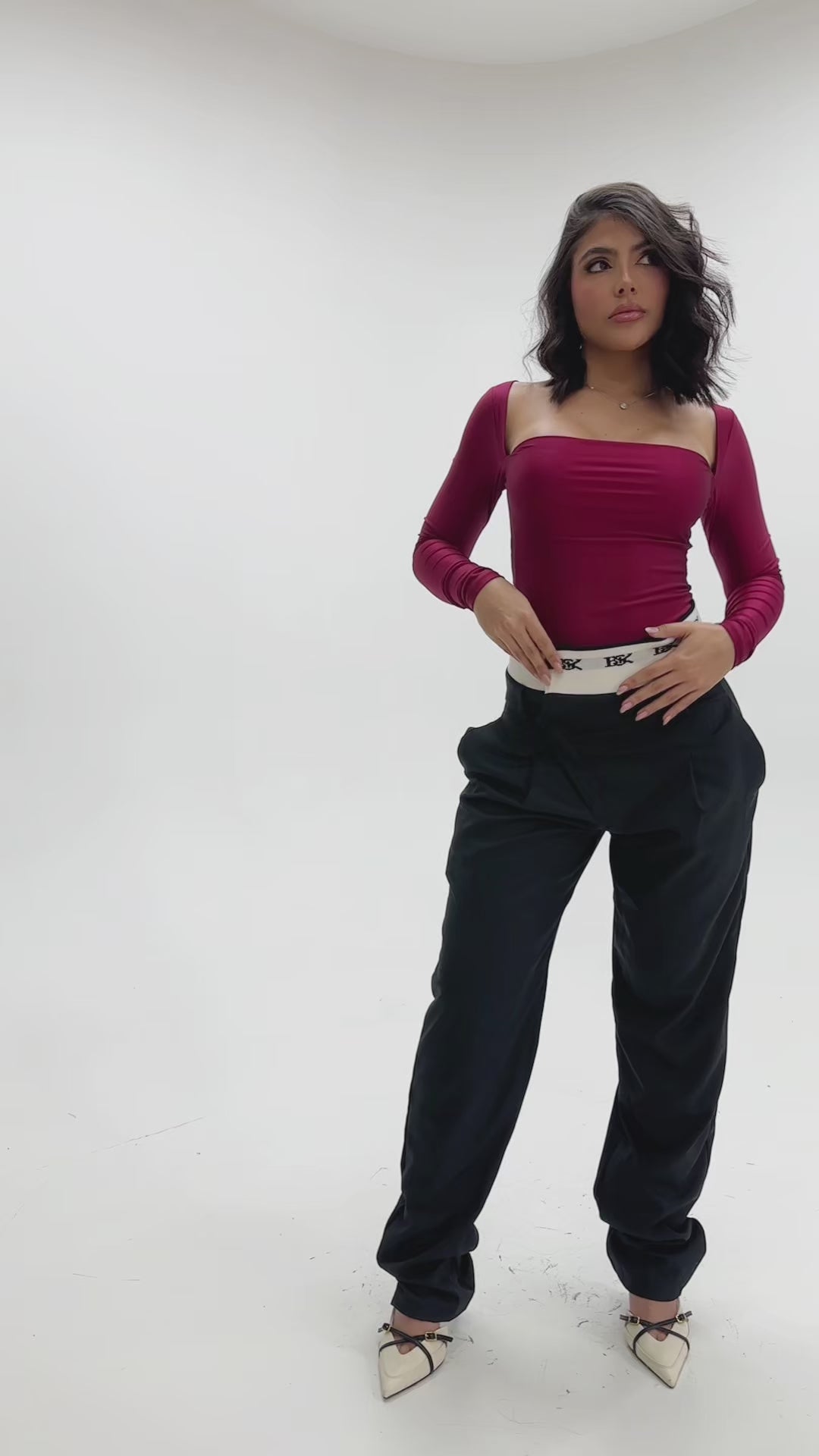 Cargar vídeo: Pantalon FARAH mujer