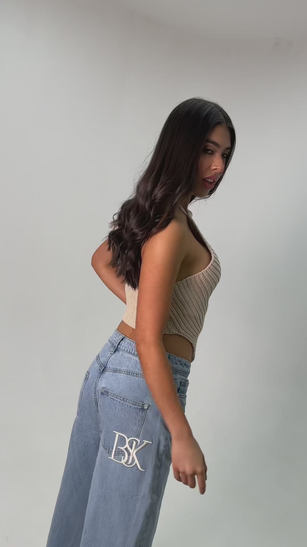 Cargar vídeo: Croptop VANILLE mujer