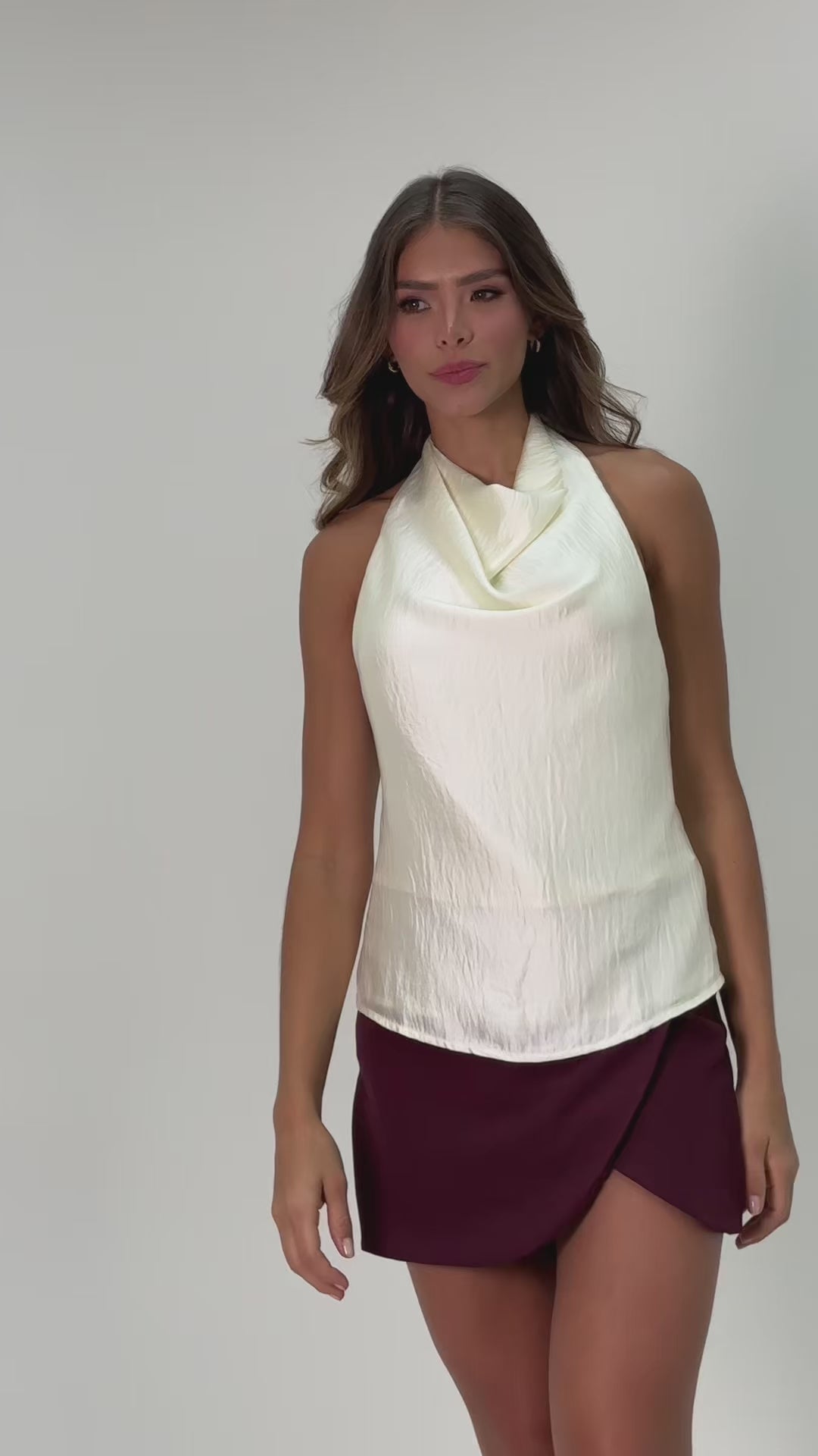 Cargar vídeo: Blusa SOLENNE